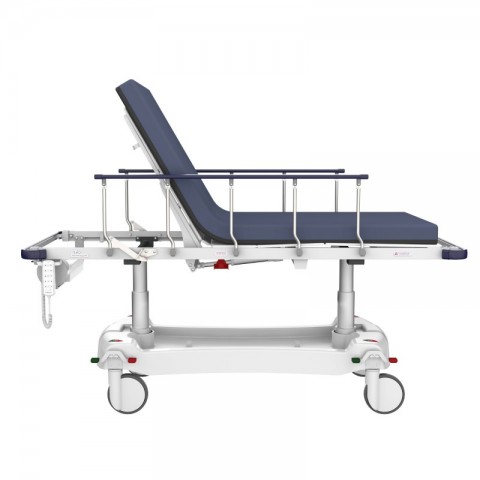 <h5 class="lightbox-heading">Excellent high height</h5>Preserve your back and raise a patient up to your best working height.<div class="d-none d-lg-block">Lifting the platform height up to 810mm (plus an extra 100mm for the mattress pad thickness), helps you to examine and treat your patient without having to stoop over, ensuring easy access and less stress. The backrest travels from 0 to 85 degrees with emergency CPR quick release.</div>